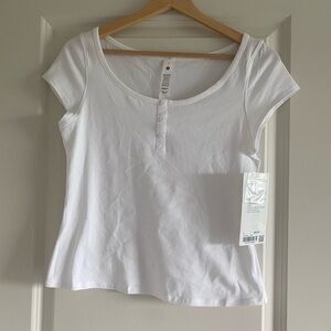 Lululemon Women Cap-Sleeve Henley T-Shirt size L Large White New